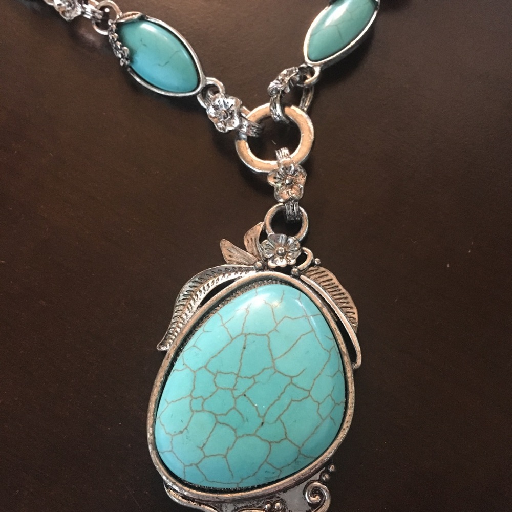 🌟Turquoise and silver necklace, beautiful  💖